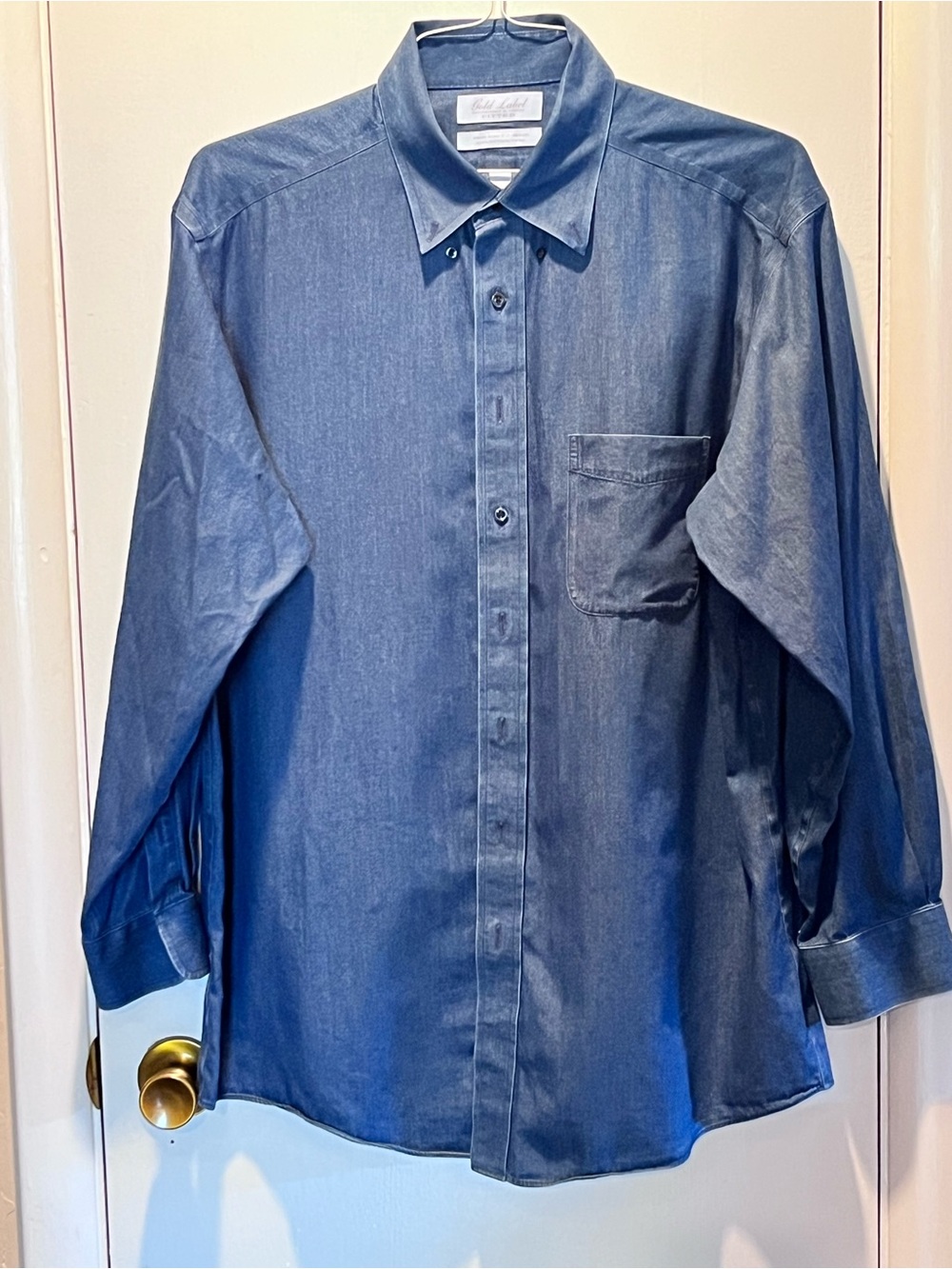 Roundtree & Yorke Men's Blue Button-Down Shirt